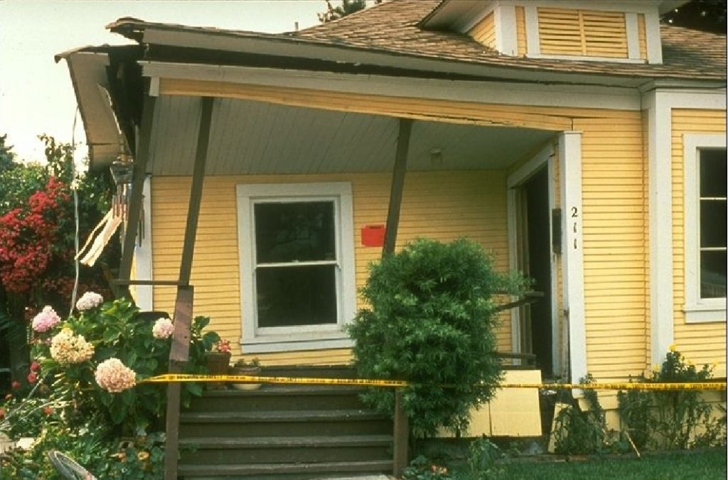 SEISMIC RETROFIT FOR OLD HOUSE WITH CRIPPLE WALL