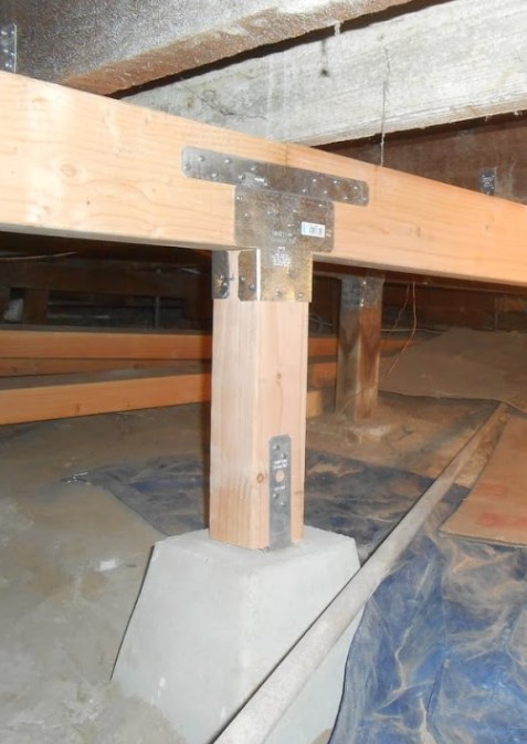 POST UNDER HOUSE WITH STEEL TOP AND BOTTOM